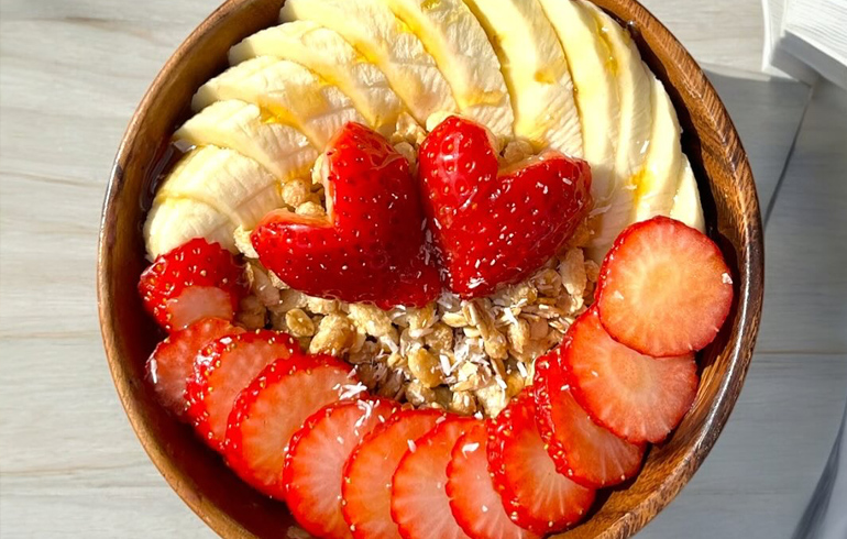 Dining Cafe Weather Report